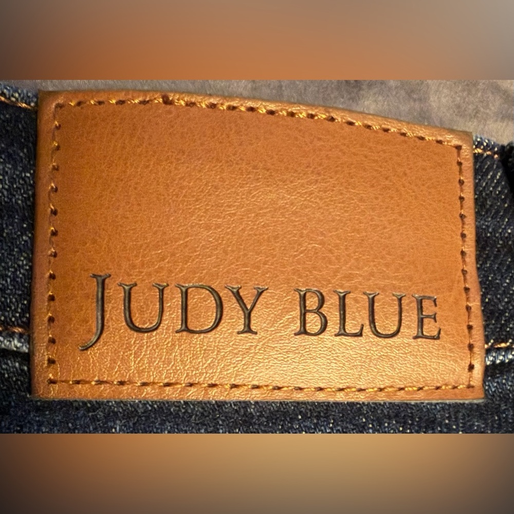Judy Blue- Full Size High Waist Rigid Magic Heavy Destroy Straight Jeans- 7/28 - Picture 5 of 7